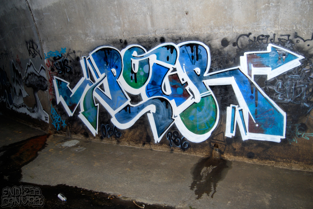 Pour East Bay Graffiti CA. 